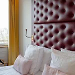 Aux Waterzooi Merveilleux Côté Port Hotel