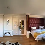 Aux Waterzooi Merveilleux Côté Port Hotel 3*