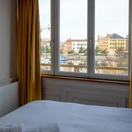 Les Du Waterzooi Hotel