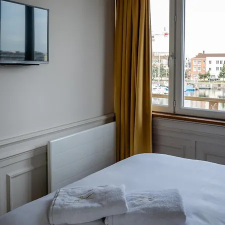 Les Du Waterzooi Hotel Dunkierka