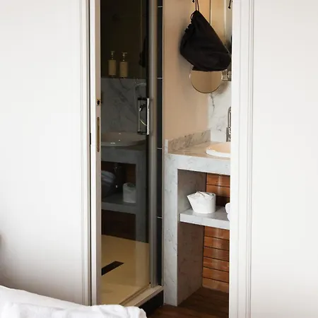 Aux Waterzooi Merveilleux Côté Port Hotel 3*